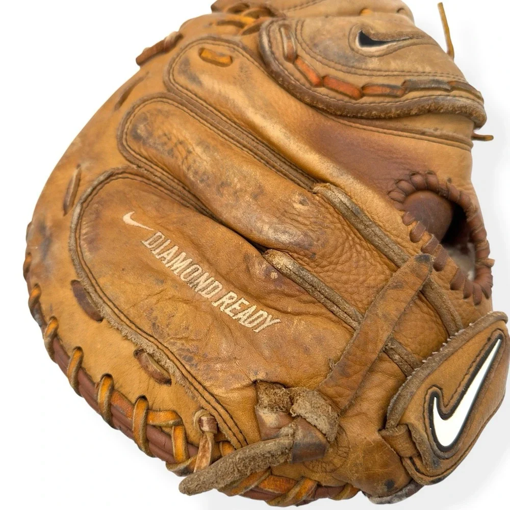 Nike Diamond Ready SDR CMF Full Size Catchers Mitt‎ Baseball Glove RHT 33